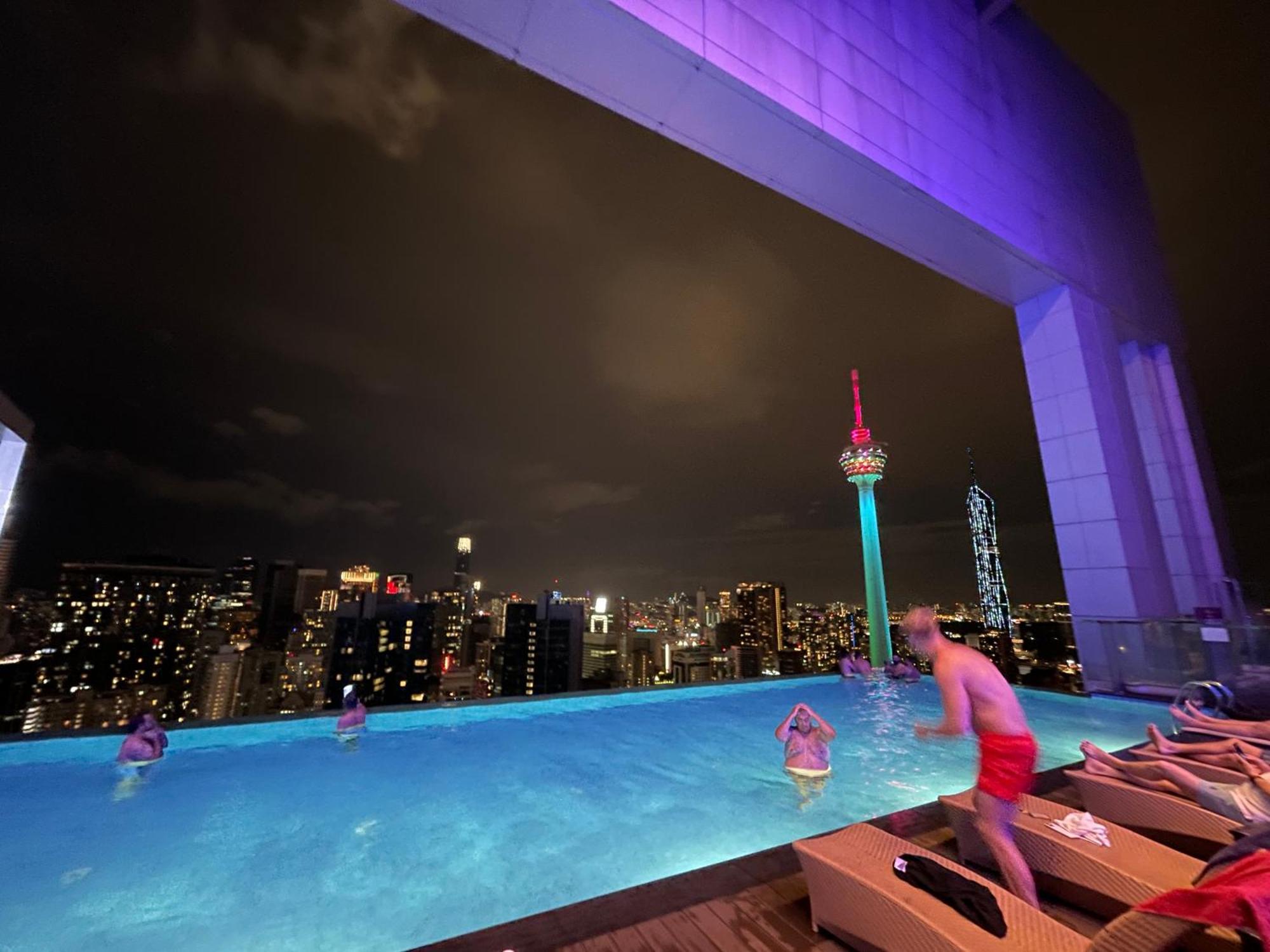 Platinum Klcc By Luxury Suites Kuala Lumpur Exterior photo