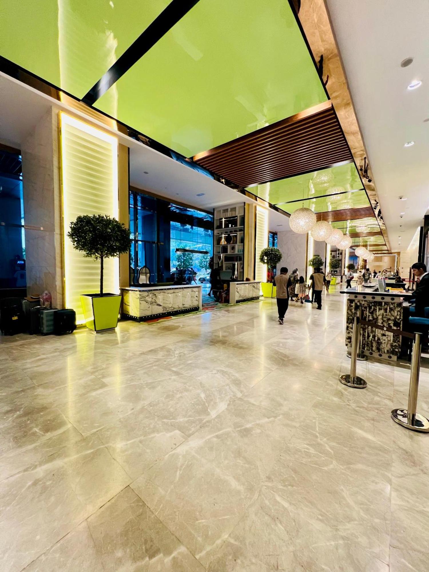 Platinum Klcc By Luxury Suites Kuala Lumpur Exterior photo